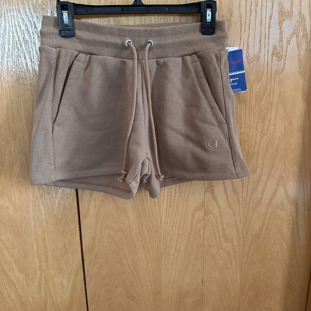 Women's Champion reverse weave brown shorts. Size Small